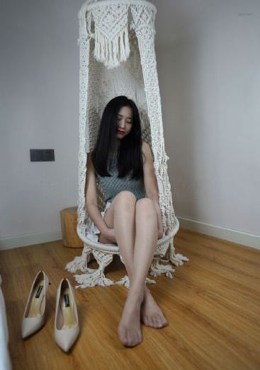 美女自卫视频_4K高清免费观看