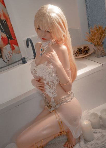 欧美模特情趣内衣秀_影视大全视频