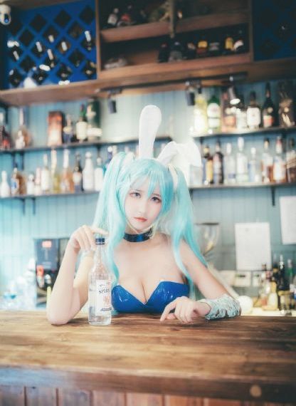 美女白嫩小泬喷潮抽搐视频_HD高清完整电影