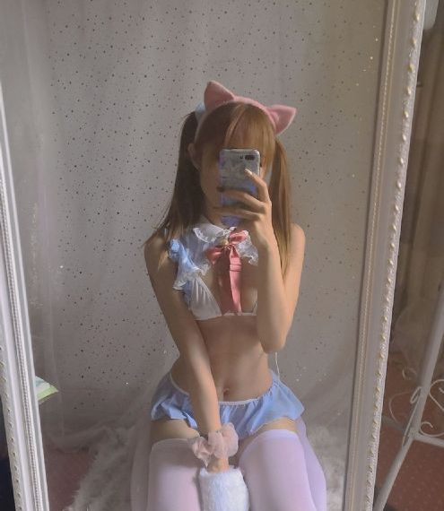 欧美潮流穿搭男_十万网红美女美酱