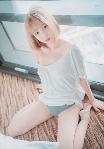 一女多男占有欲极强偏执症小说_BD英语在线观看